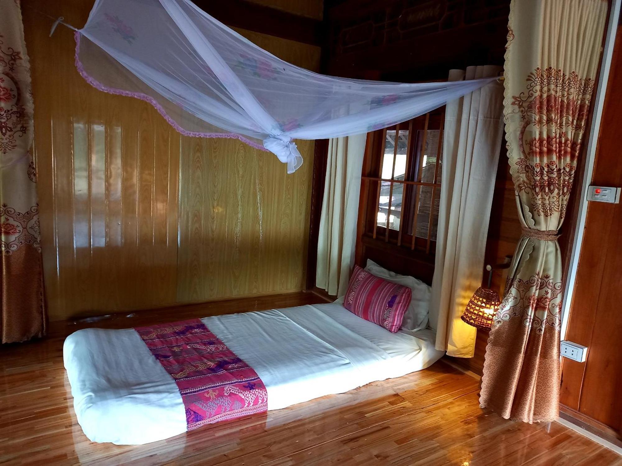 Nha Tan - Mai Chau Homestay And Tours Экстерьер фото