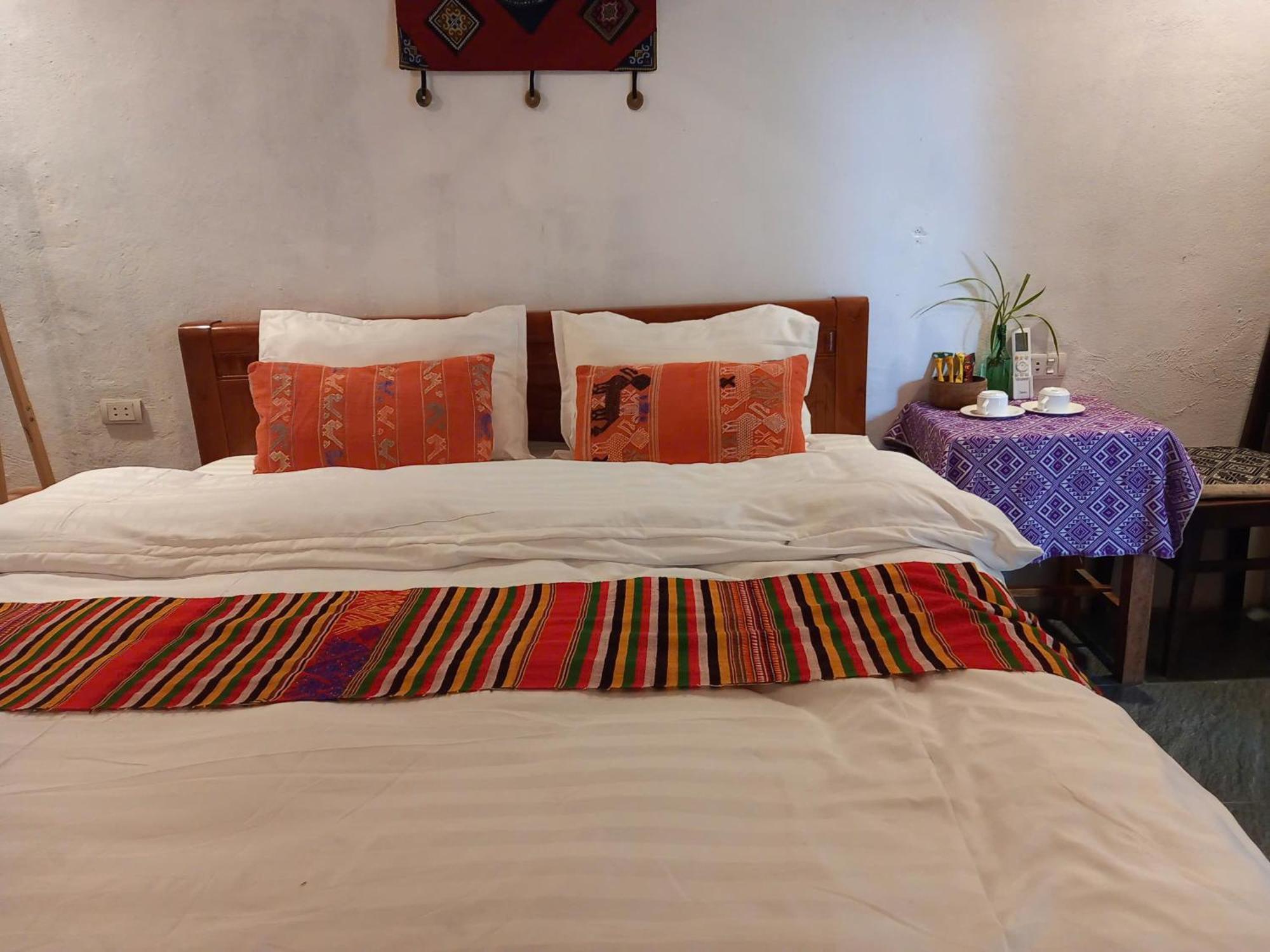 Nha Tan - Mai Chau Homestay And Tours Экстерьер фото